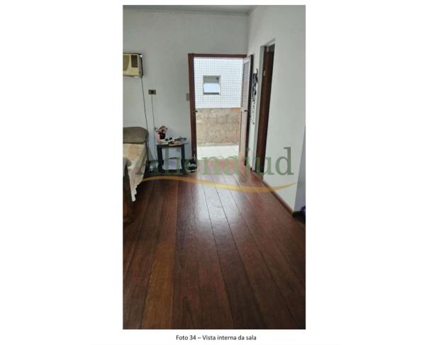 Foto de Residência c/ 60,90m² na Vila Valença em São Vicente/SP