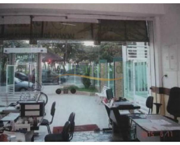 Foto de DIREITOS - Loja c/ área bruta total de 37,00m² situada na Av. Presidente Wilson em Santos/SP
