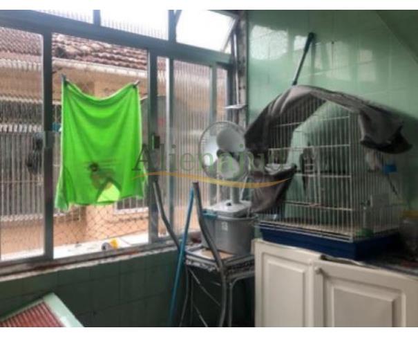 Foto de DIREITOS - Apart. c/ 2 dorms. e área útil de 72,00m² situado na Rua Gervásio Bonavides em Santos/SP
