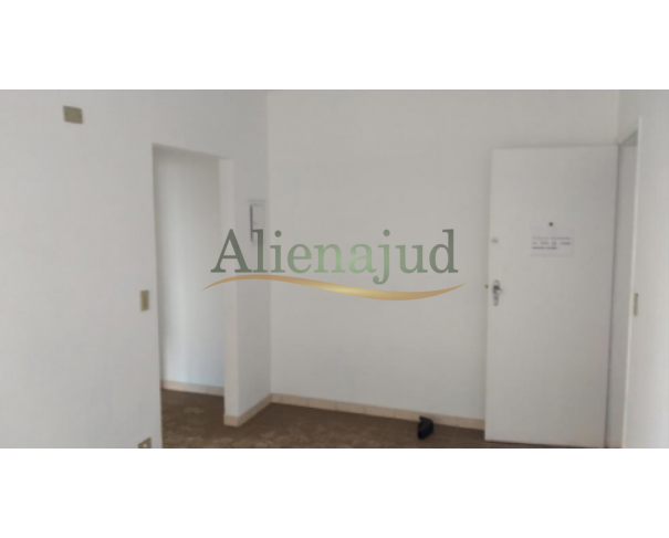 Foto de Conjunto comercial c/ área útil de 34,99m² situado na Rua Martim Afonso em Santos/SP
