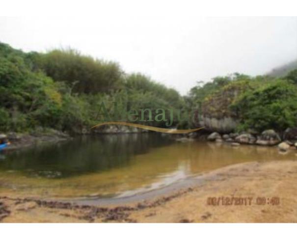 Foto de Área de terras à beira-mar situada em Ilhabela/SP