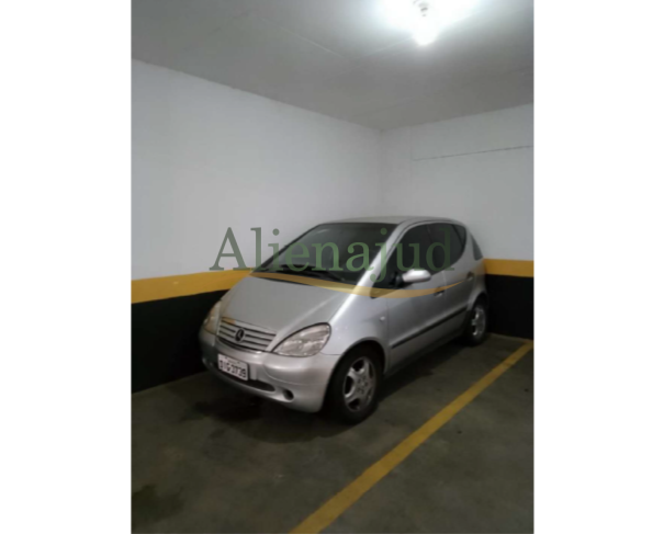 Foto de LOTE 095 - Duas Mercedes Benz