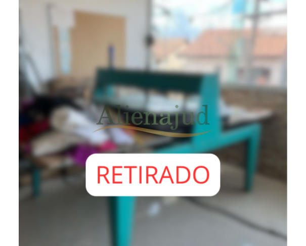 Foto de Uma prensa térmica pneumática