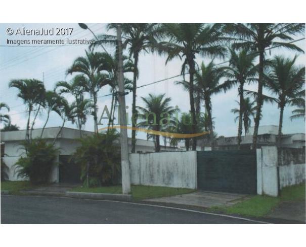 Foto de Casa de Alto Padrão com área de 2.340 m² - Guarujá/SP