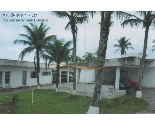 Foto de Casa de Alto Padrão com área de 2.340 m² - Guarujá/SP