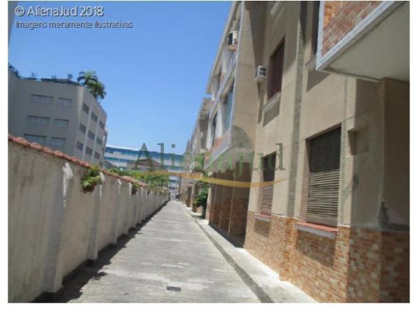 Foto de Apart. 2 dorms c/ 75m² situado a Rua Oswaldo Cruz - Embaré - Santos/SP
