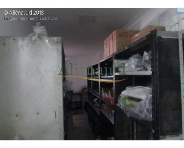 Foto de 75% dos direitos sobre a LOJA situada na Av. Senador Feijó - Encruzilhada - Santos/SP