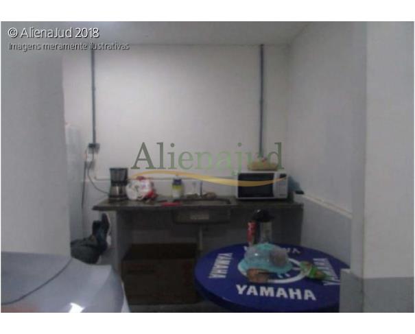 Foto de 75% dos direitos sobre a LOJA situada na Av. Senador Feijó - Encruzilhada - Santos/SP