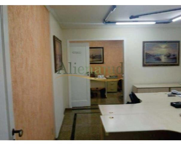 Foto de 50% do Conjunto c/ 42m² situado a Rua Amador Bueno - Centro - Santos/SP
