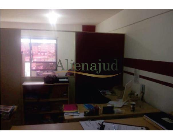 Foto de Direitos - Sala c/ área útil de 49m² situado a Av. Pedro Lessa - Embaré - Santos/SP