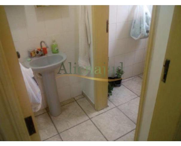 Foto de Direitos - Sala c/ área útil de 49m² situado a Av. Pedro Lessa - Embaré - Santos/SP