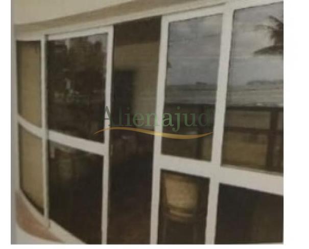 Foto de Apart. c/ área útil de 192m² situado a Av. Gen. Monteiro de Barros - Vila Luis Antonio - Guarujá/SP