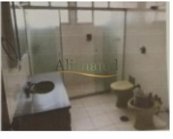 Foto de Apart. c/ área útil de 192m² situado a Av. Gen. Monteiro de Barros - Vila Luis Antonio - Guarujá/SP