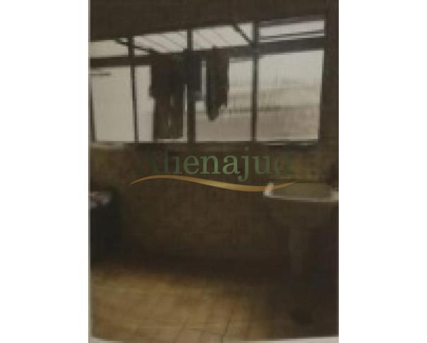 Foto de Apart. c/ área útil de 192m² situado a Av. Gen. Monteiro de Barros - Vila Luis Antonio - Guarujá/SP