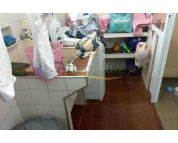 Foto de 33,33333% da CASA situada na Rua São José - Santos/SP