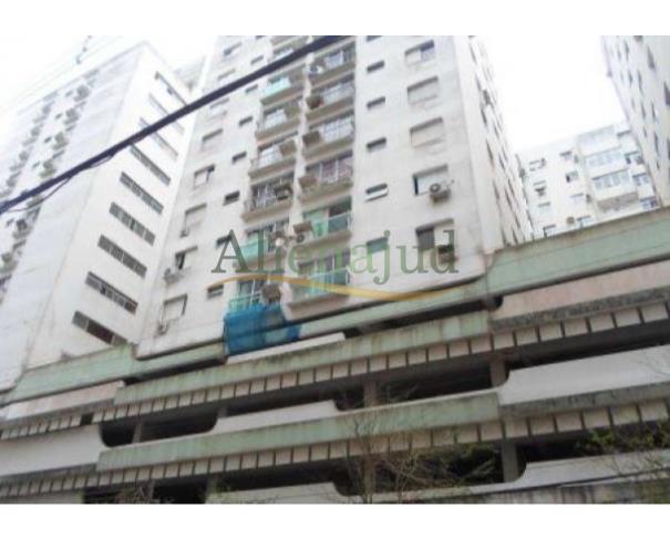Foto de Apart. 2 dorms. c/ área útil de 74,40 m² situado na Rua Bassim Nagib Trabulsi em Santos/SP