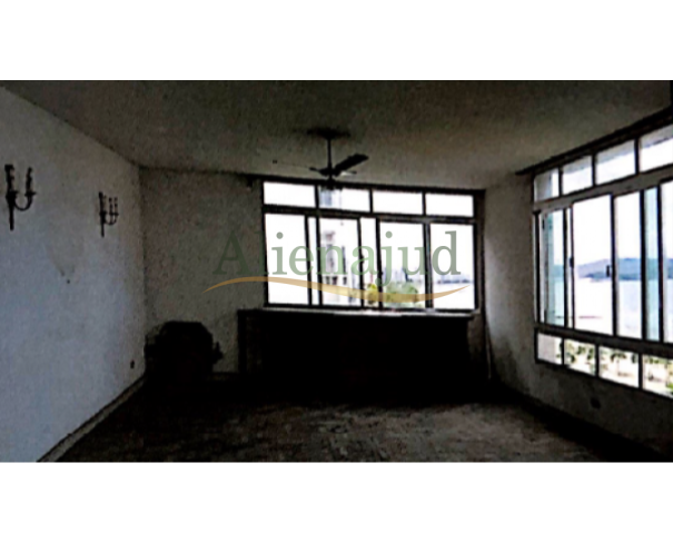 Foto de Apart. c/ área total construída de 450,62m² situado na Av. Vicente de Carvalho em Santos/SP
