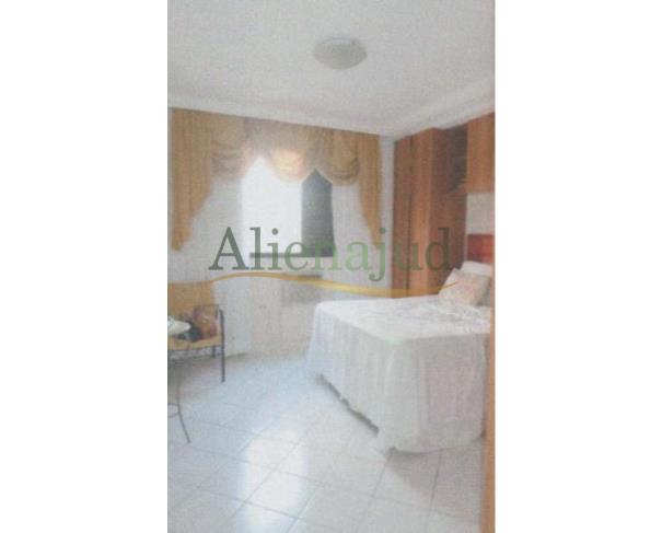 Foto de Apart. c/ área útil de 91,90 m² situado na Rua Alberto Veiga em Santos/SP