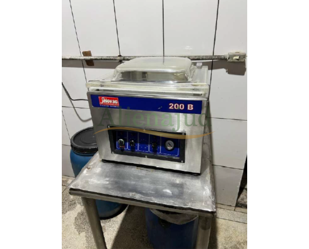Foto de LOTE 080 - Uma seladora Selovac, 200B, 220V