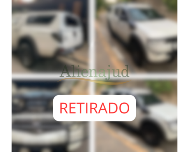 Foto de LOTE 048 - Um veículo MMC L200 Triton Savana 2017/2018 (branco)