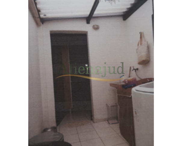 Foto de NUA PROPRIEDADE - Casa residencial c/ área de 150,00m² situada na Rua Guarani em Barueri/SP