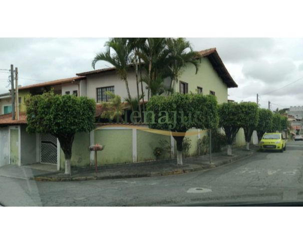 Foto de METADE IDEAL DE 50% - Um terreno c/ benfeitorias e 250m² 
