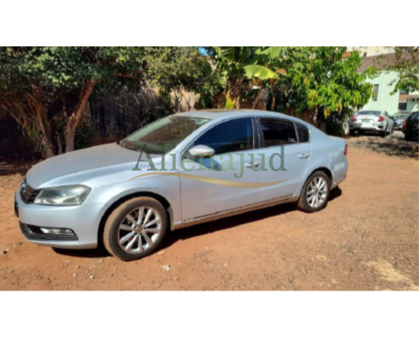 Foto de Dois veículos - I/VW Passat 2.0T e I/KIA Sorento EX2 3.5 G27