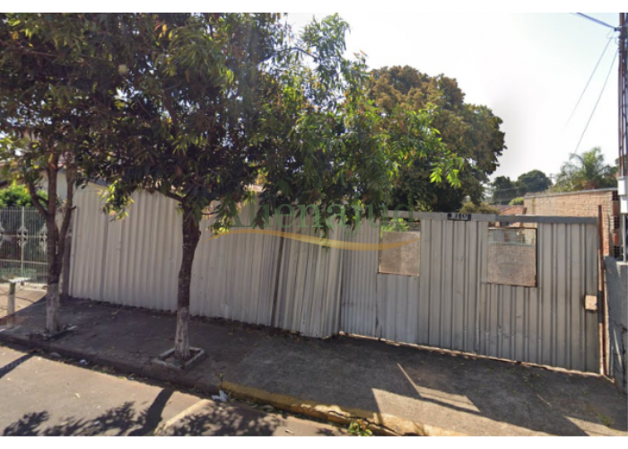 Imagem do imóvel Um terreno com área de 484m² situado à Rua dos Geranios Um terreno com área de 484m² situado à Rua dos Geranios