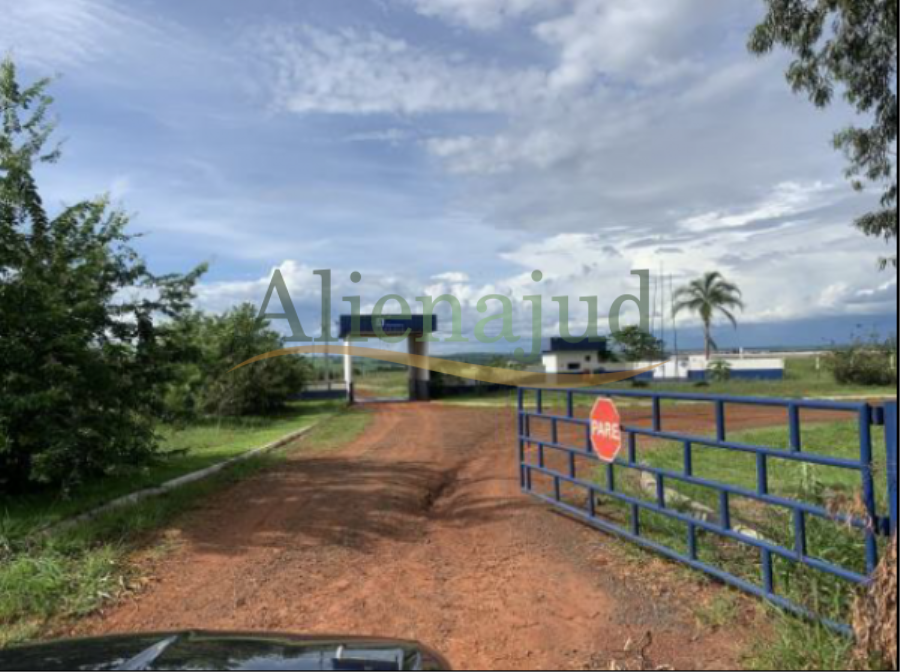 Uma propriedade rural com área de 19,3971 hectares situado à Propriedades rurais em MG e uma área no RS, localizado em Uberaba - MG