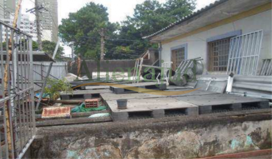 Casa e seu respectivo terreno situado na Rua Assunguy Casa e seu respectivo terreno situado na Rua Assunguy, localizado em São Paulo - SP