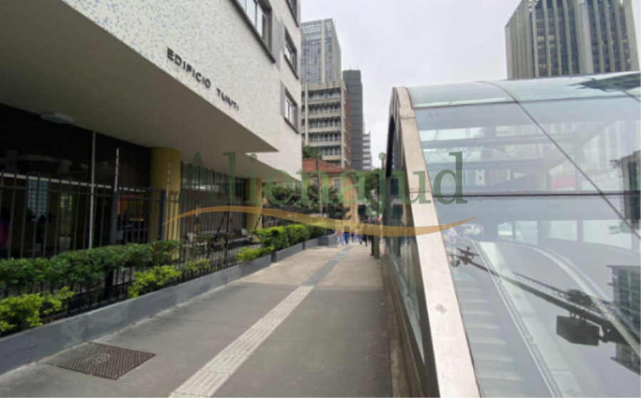 Apart. c/ 3 dormitórios e área construída de 104,32m² situado na Av. Paulista Apart. c/ 3 dormitórios e área construída de 104,32m² situado na Av. Paulista, localizado em São Paulo - SP