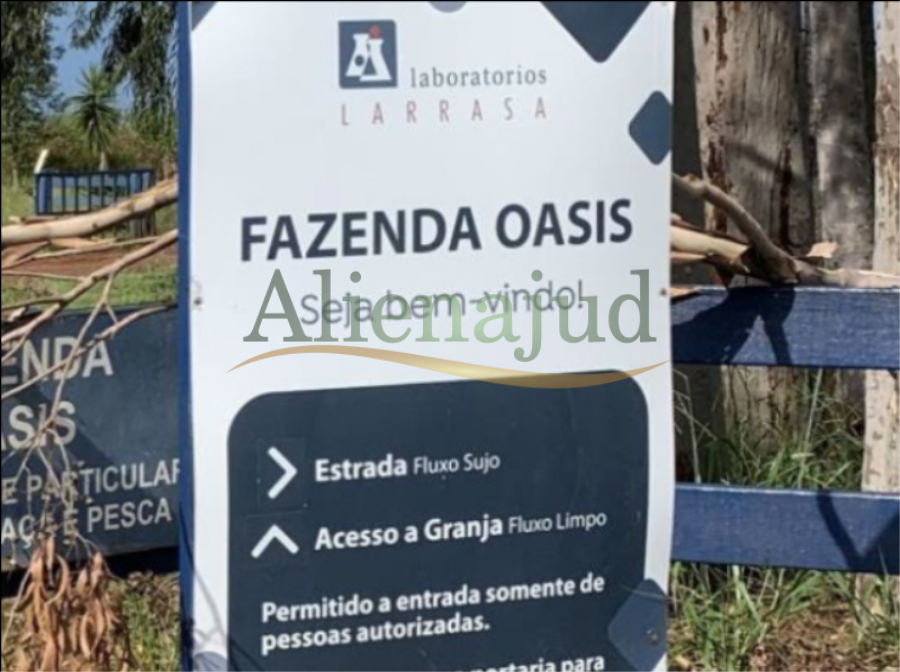 Uma propriedade rural com área de 43,0494 hectares Propriedades rurais de 19,3971 e 43,0494 hec. - Uberaba/MG, localizado em Uberaba - MG