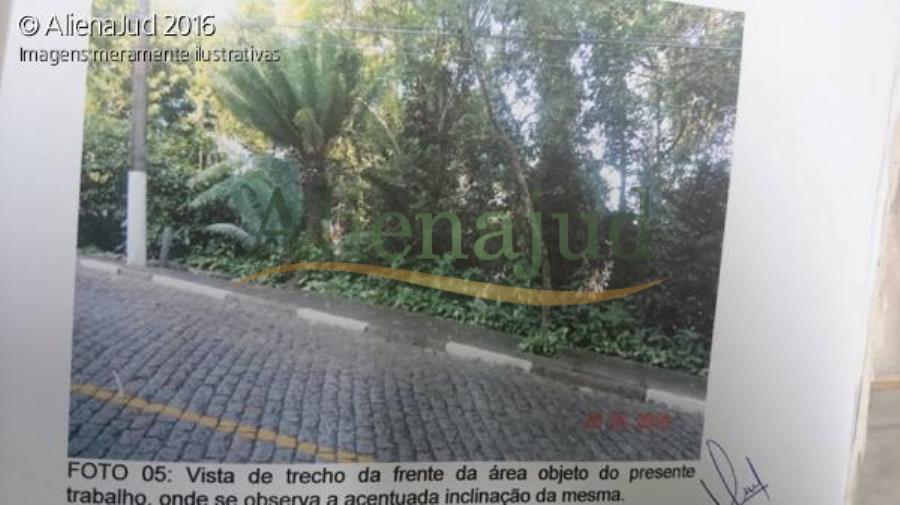 4ª VC Santos - Cond. Vila Res. Jardim de Santa Thereza Terreno de 1.967,61m² área útil - Santos/SP, localizado em Santos - SP
