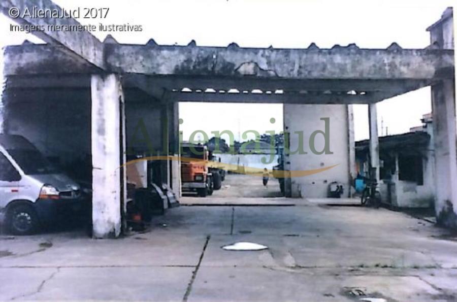 Terreno de 772,20m² em São Vicente Terrenos de 772,20m² e 2.817,70 m² em São Vicente, localizado em São Vicente - SP