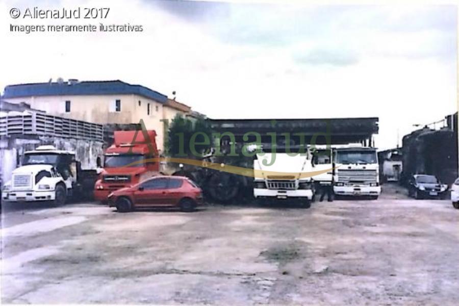 Terreno de 2.817,70 m² em São Vicente Terrenos de 772,20m² e 2.817,70 m² em São Vicente, localizado em São Vicente - SP