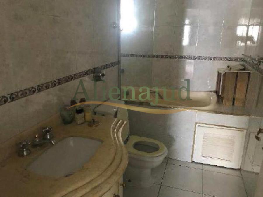 Apart. Duplex c/ área privativa de 244m² situado a Av. Bartolomeu de Gusmão - Aparecida - SANTOS/SP Apartamento DUPLEX em Santos/SP e Casa em Guarujá/SP, localizado em Santos - SP