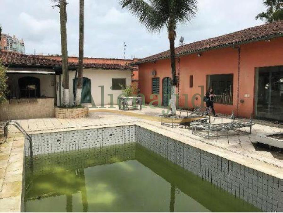 Casa c/ área total de 912m² situado a Rua Prof. Mario de Almeida Pires - Jd. Virginia - Guarujá Apartamento DUPLEX em Santos/SP e Casa em Guarujá/SP, localizado em Santos - SP