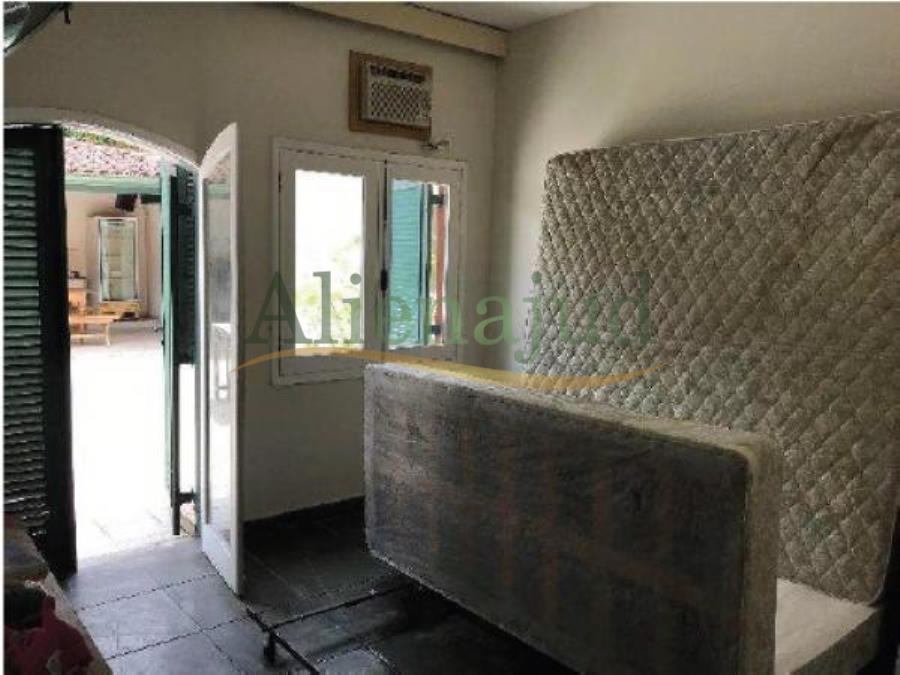 Casa c/ área total de 912m² situado a Rua Prof. Mario de Almeida Pires - Jd. Virginia - Guarujá Apartamento DUPLEX em Santos/SP e Casa em Guarujá/SP, localizado em Santos - SP