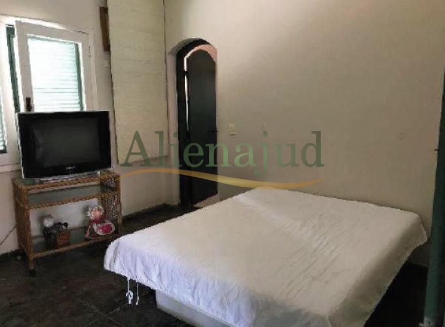Casa c/ área total de 912m² situado a Rua Prof. Mario de Almeida Pires - Jd. Virginia - Guarujá Apartamento DUPLEX em Santos/SP e Casa em Guarujá/SP, localizado em Santos - SP