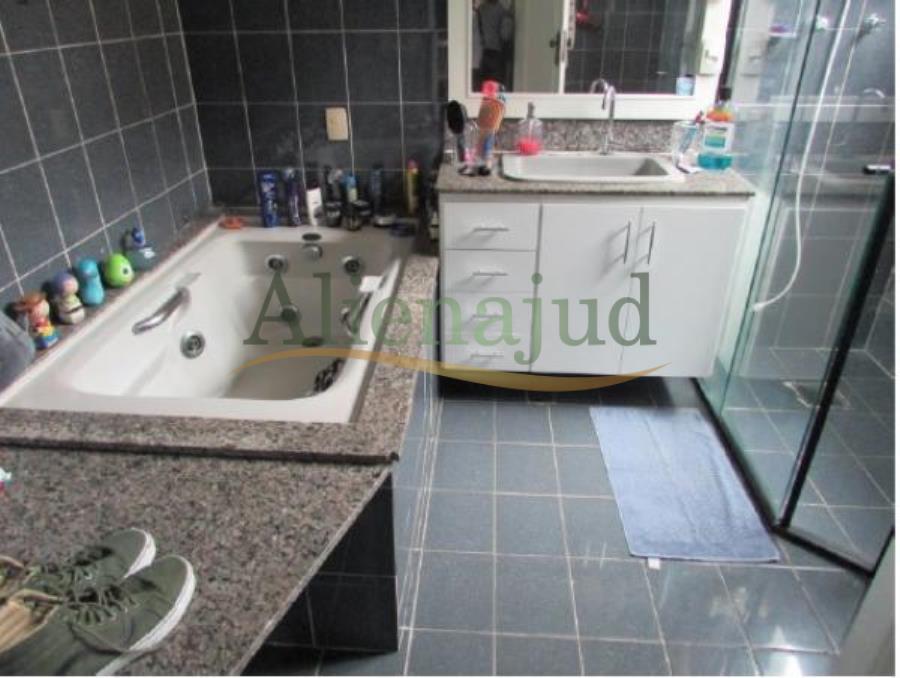 Apart. 4 suítes c/ área útil de 397m² situado a Rua Castro Alves - Embaré - Santos/SP Apart. 4 suítes c/ área útil de 397m² situado a Rua Castro Alves - Embaré - Santos/SP, localizado em Santos - SP