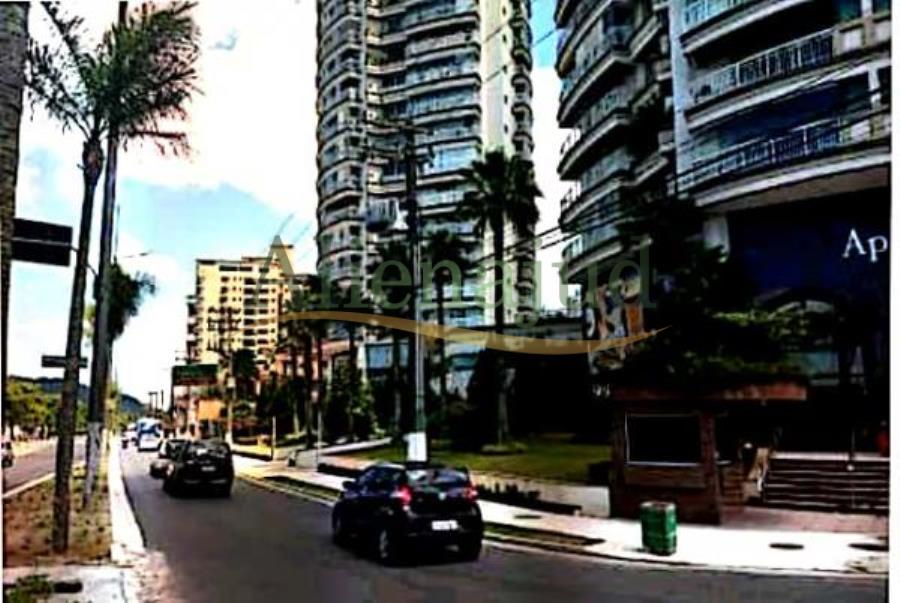 Apart. 3 dorms c/ área privativa útil de 199,75m² Apart. 3 dorms c/ área privativa útil de 199,75m², localizado em Santos - SP