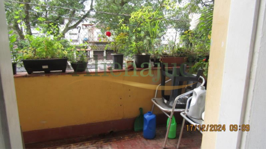 Apto. c/ 94m² - Vila Belmiro - Santos/SP Um apartamento, uma casa e um terreno - Santos e São Vicente, localizado em Santos - SP